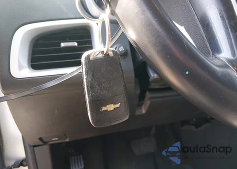 2015 Chevrolet Equinox 1Lt z USA, uszkodzony, nr VIN 2GNALBEK8F6134022